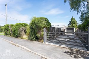 Driveway/ Garage- click for photo gallery